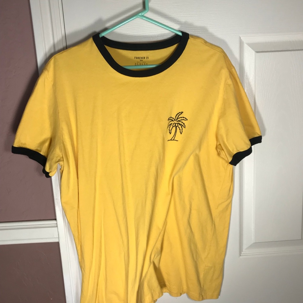 Forever 21 t shirt